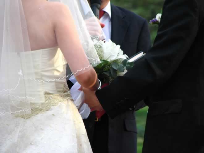 Sample Vows for a Vow Renewal After a Private Wedding or Small Ceremony