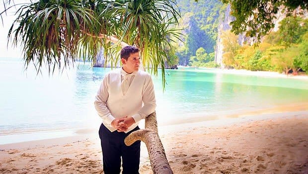 Guys Guide: What to Wear for Your Beach Vow Renewal