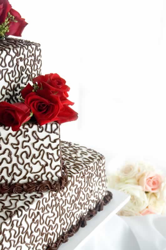 square vow renewal cake 12 idostill s - 13 Square Vow Renewal Cakes Ideal for Modern Couples