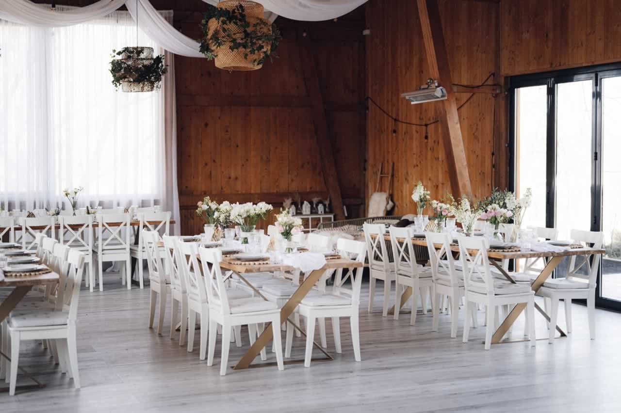 Selecting the Perfect Venue for Rustic Elegance